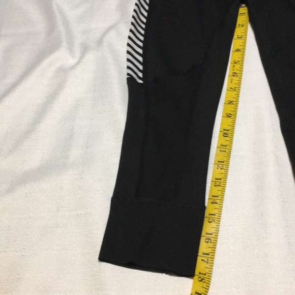 Helly Hansen black and white base layer youth small kids - Picture 5 of 6